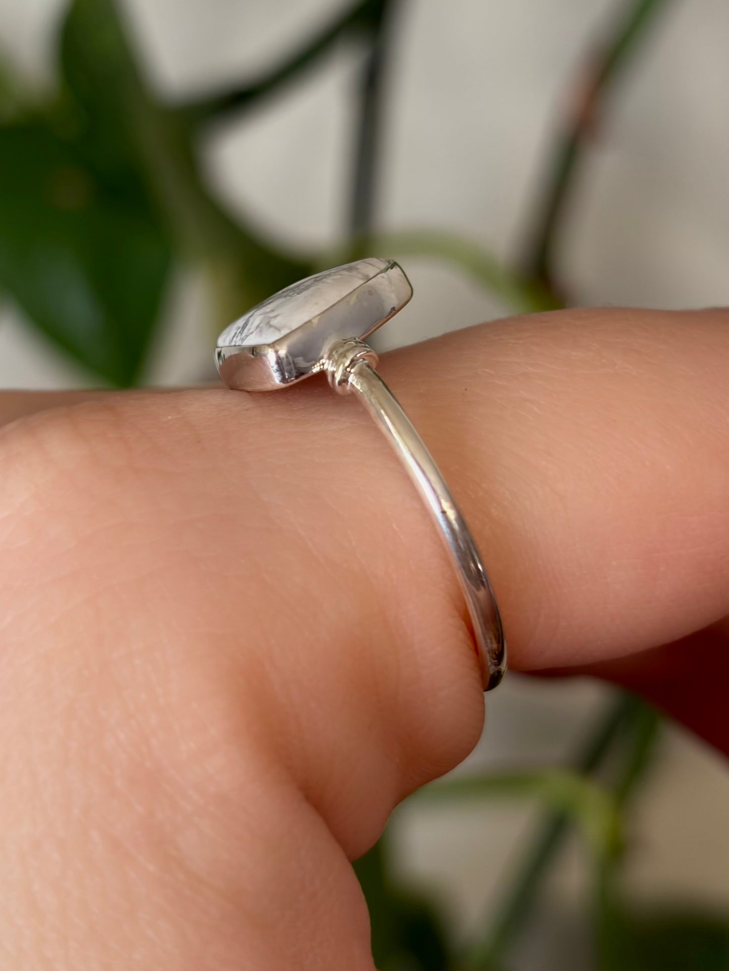 Howlite Ring - Size 10