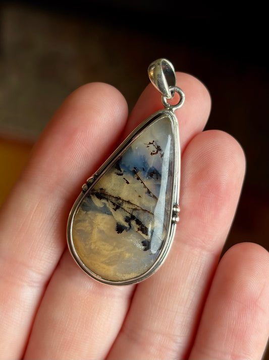 Plume Agate Necklace