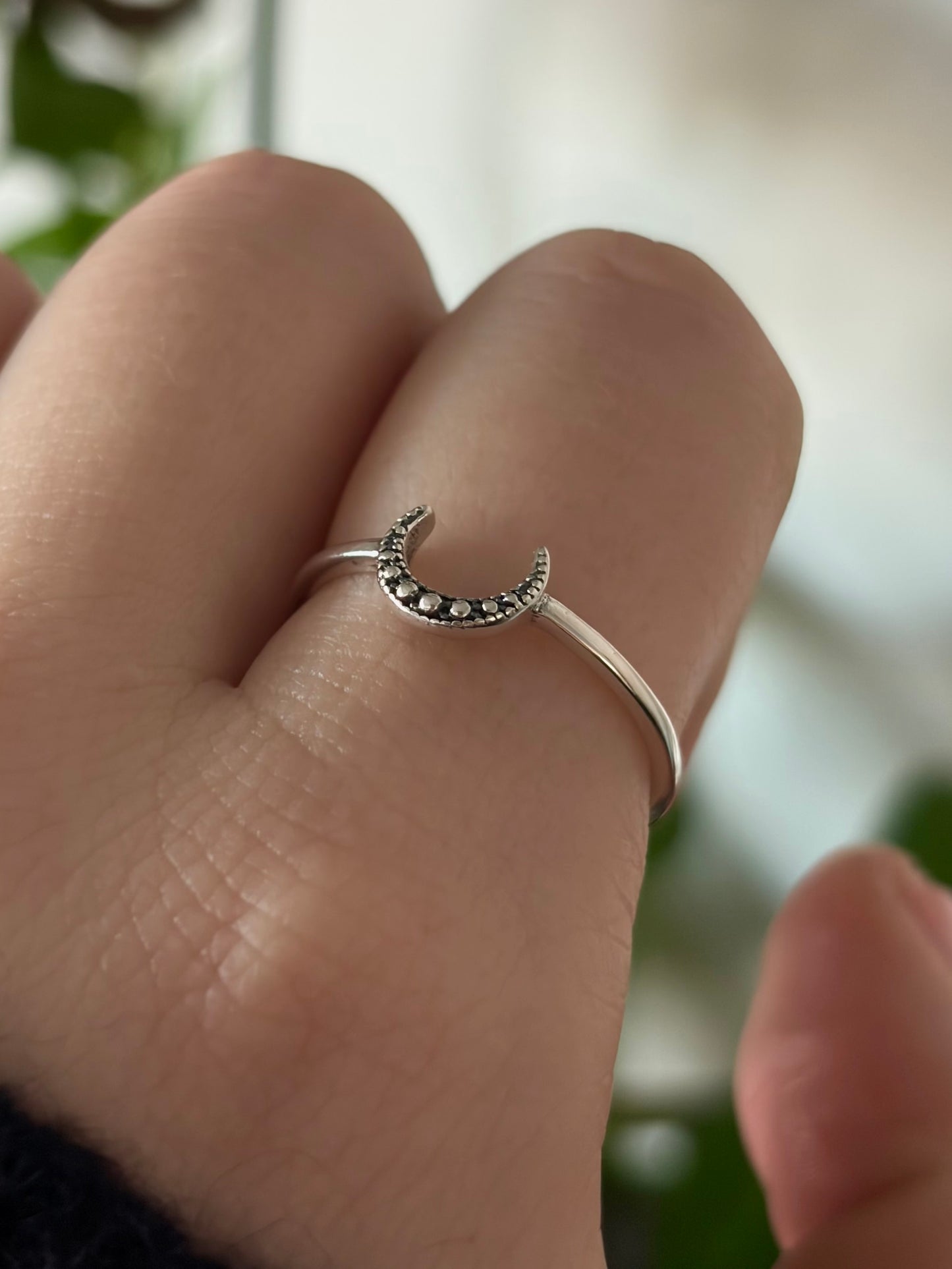 Waning Ring