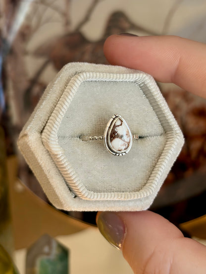 Wild Horse Magnesite Ring - Size 7