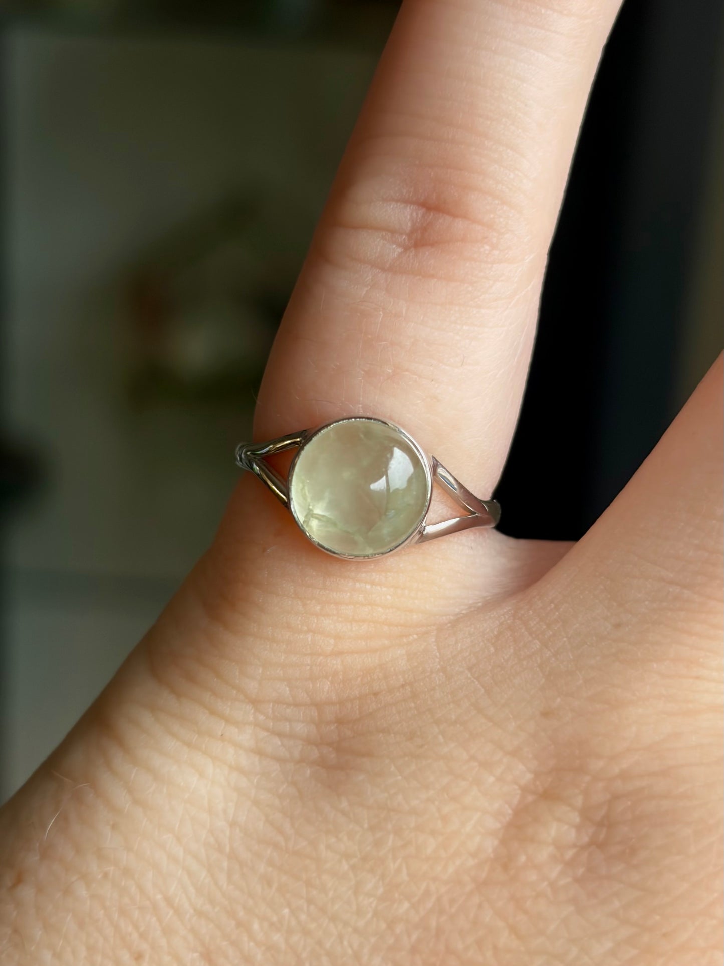 Prehnite Ring - Size 6