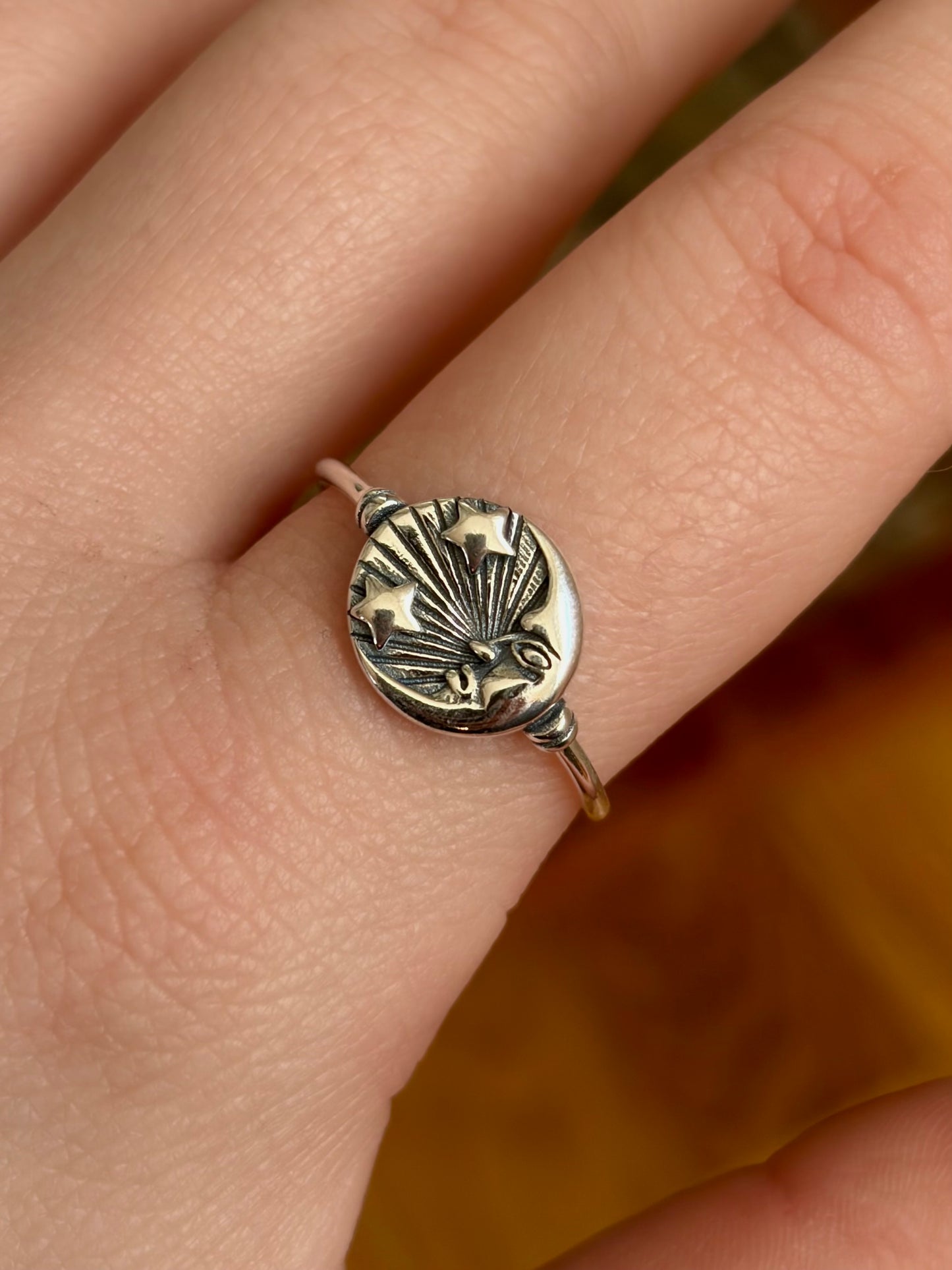 Nouveau Ring