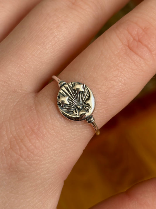 Nouveau Ring