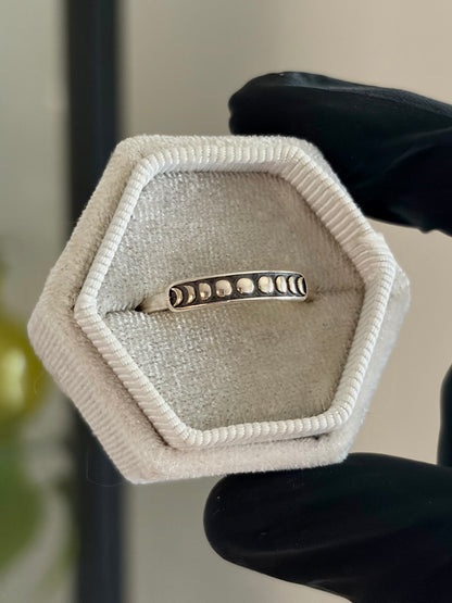 Echelon Ring