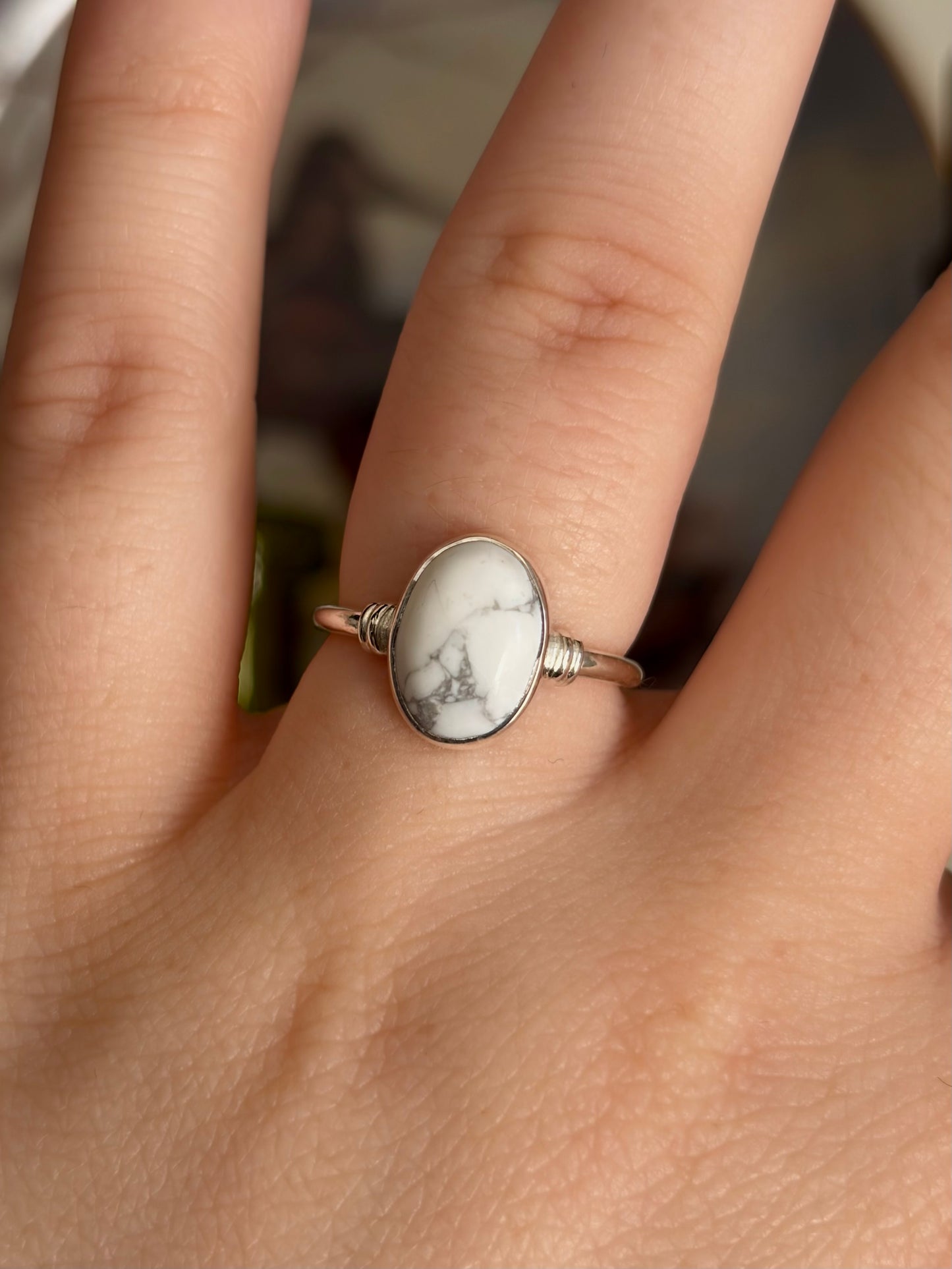 Howlite Ring - Size 6