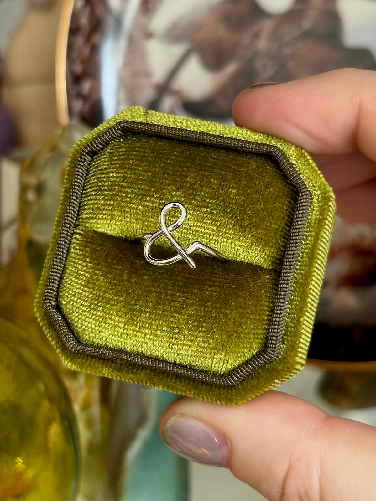 Ampersand Ring