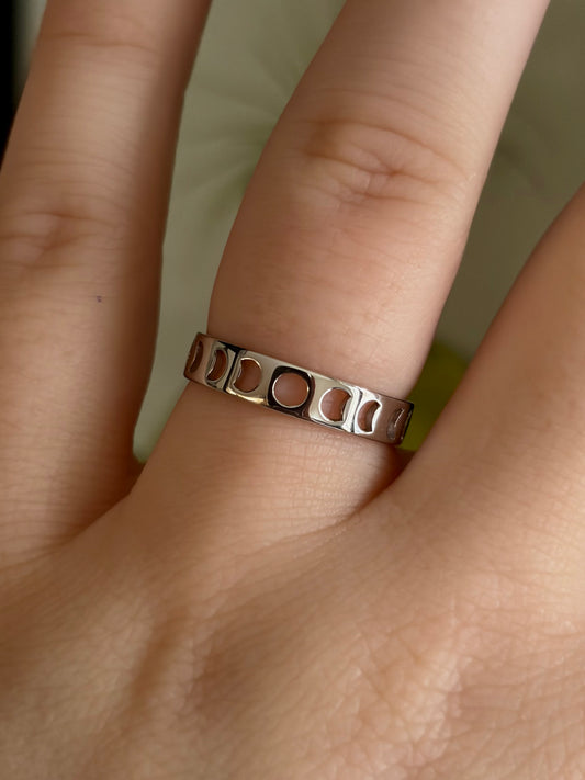 Hollow Moonlight Ring