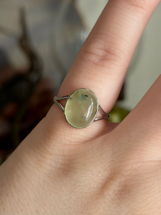 Prehnite Ring - Size 6