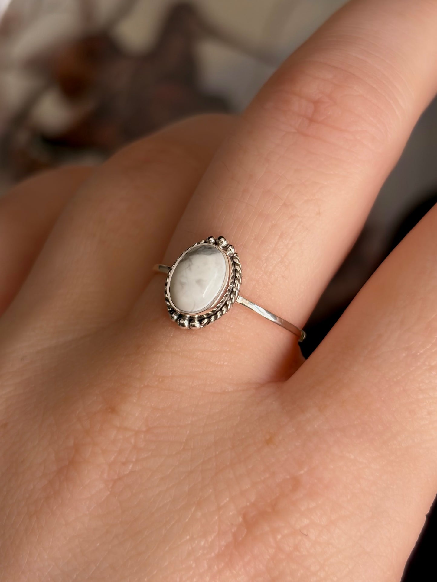 Howlite Ring - Size 8
