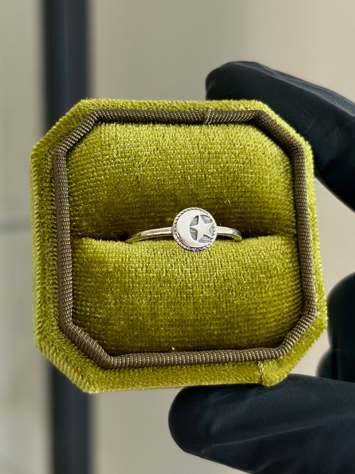 Eira Ring
