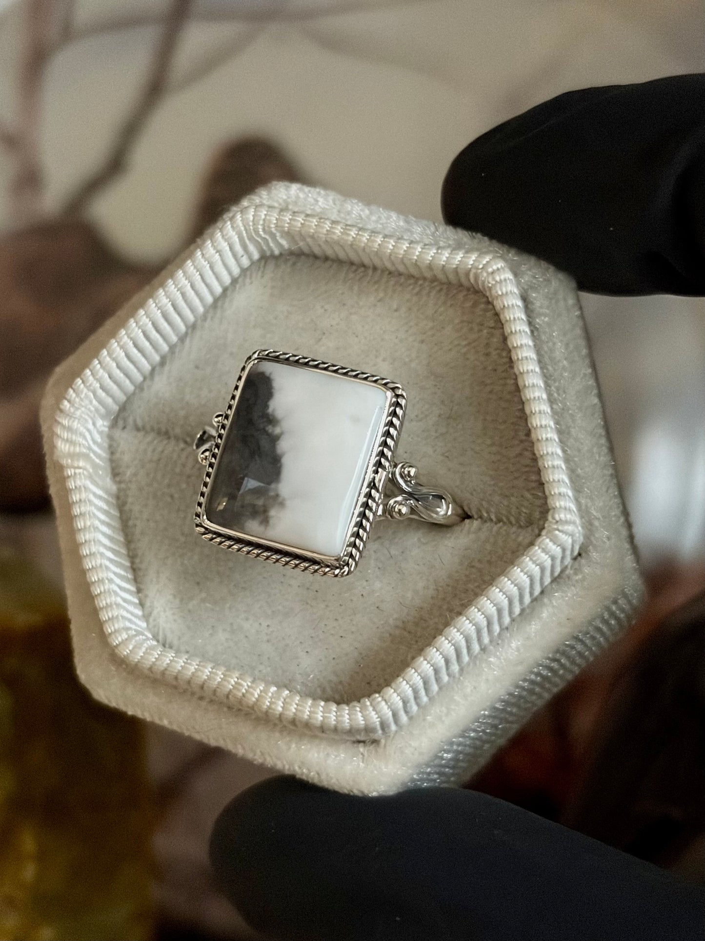 Howlite Ring - Size 10