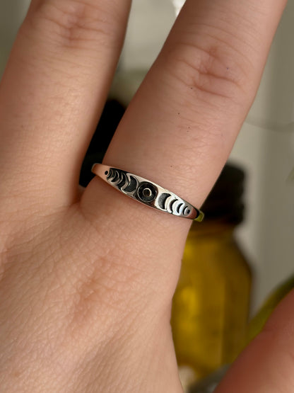Obscyra Ring