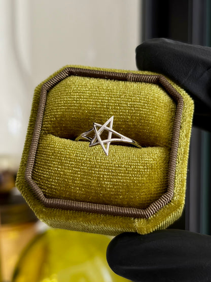 Scrawl Ring