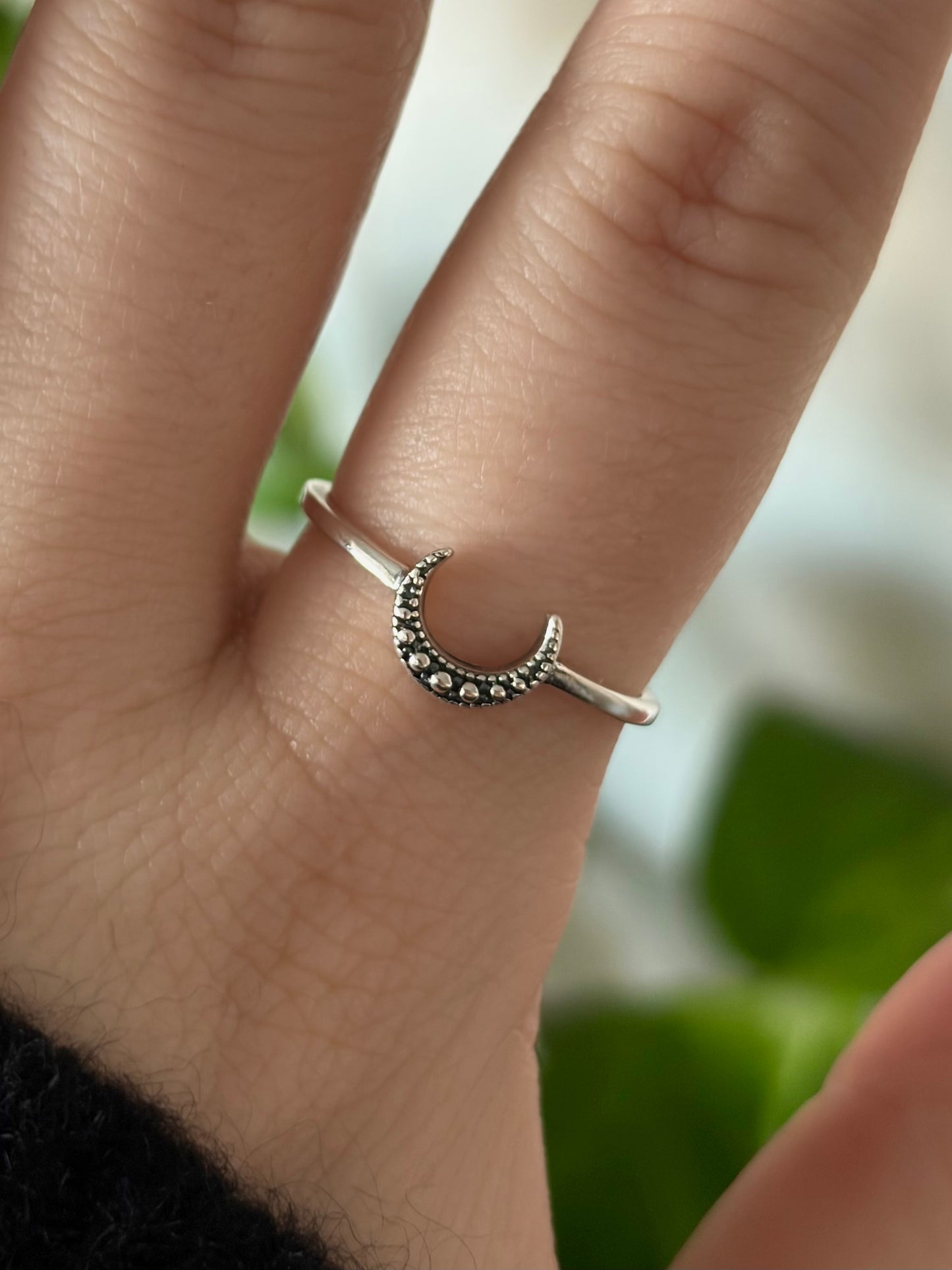 Waning Ring