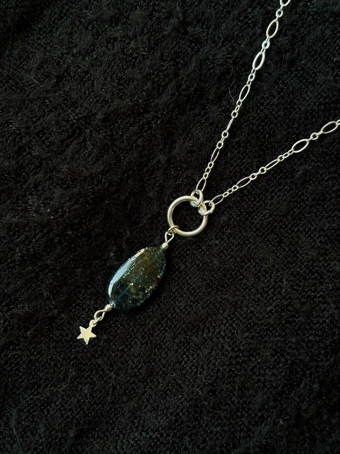 Kyanite O-Ring Necklace
