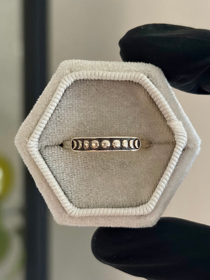 Echelon Ring