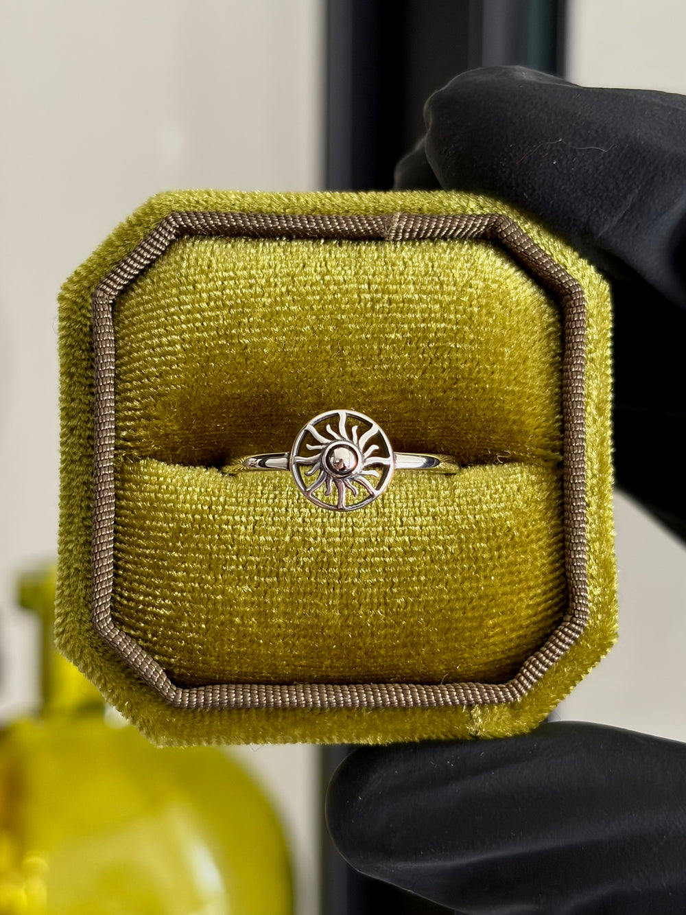 Sunroot Ring