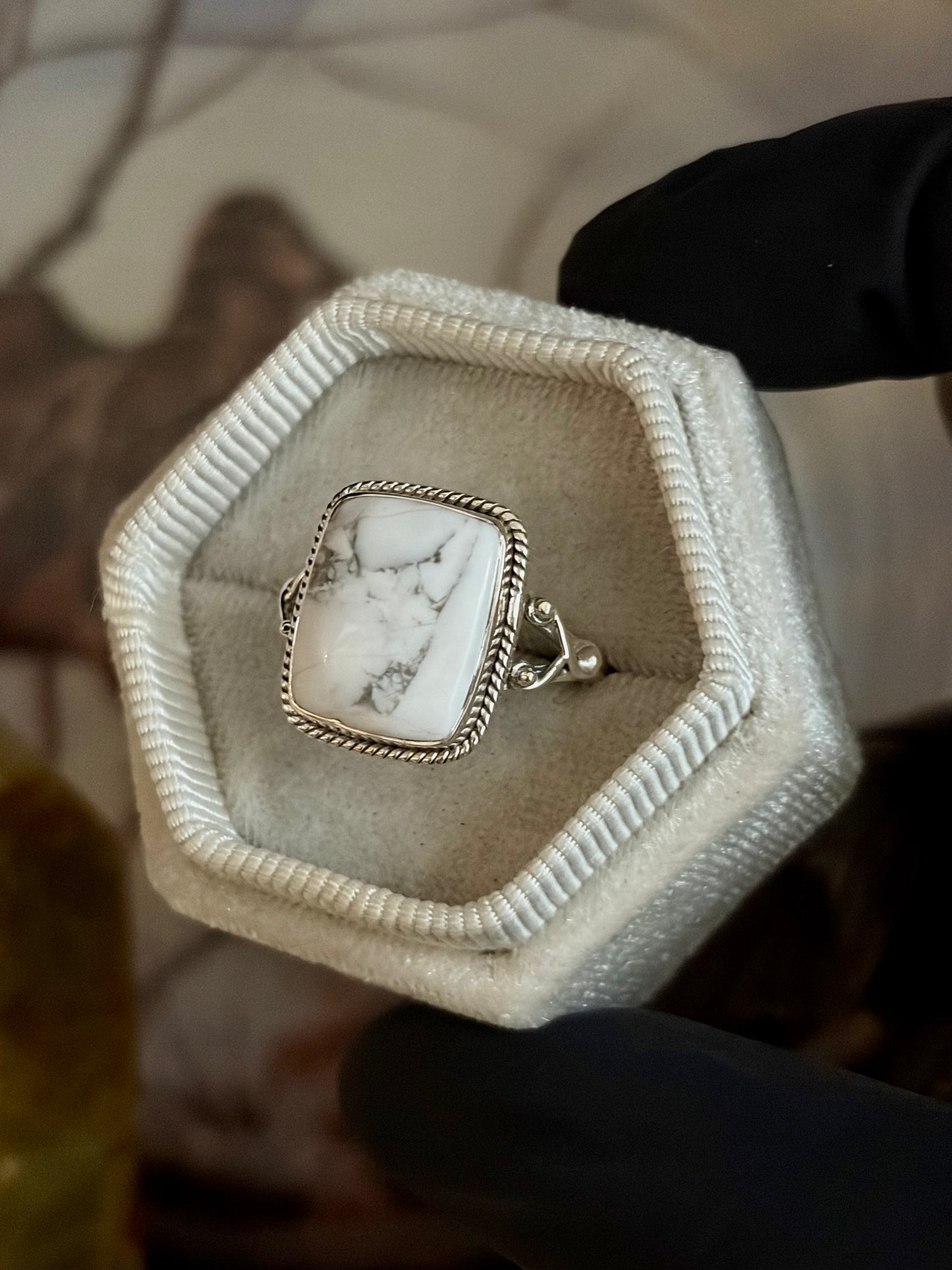 Howlite Ring - Size 10