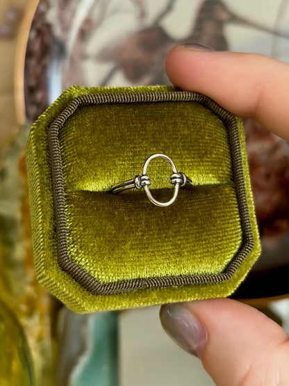 Continuum Ring