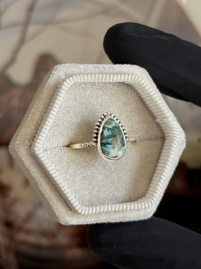 Green Seam Agate Ring - Size 8