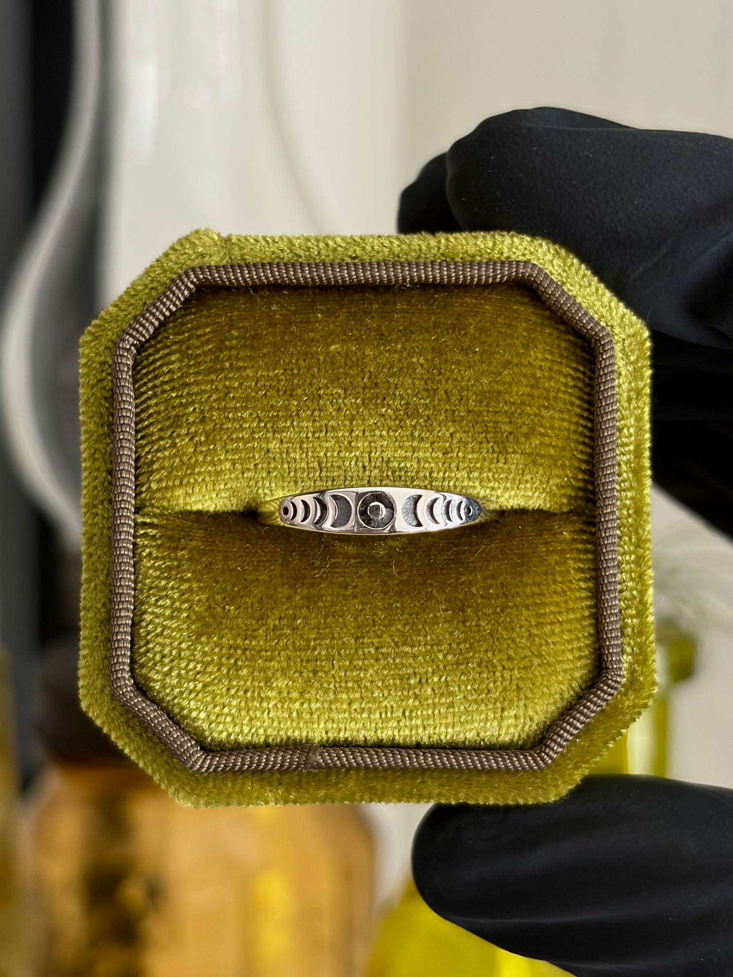 Obscyra Ring