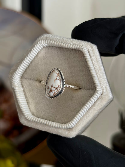 Wild Horse Magnesite Ring - Size 8