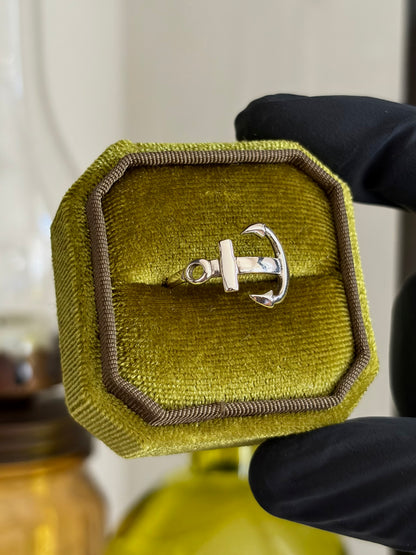 Anchor Ring