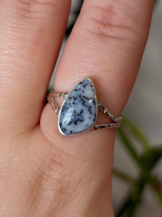 Dendritic Agate Ring - Size 8