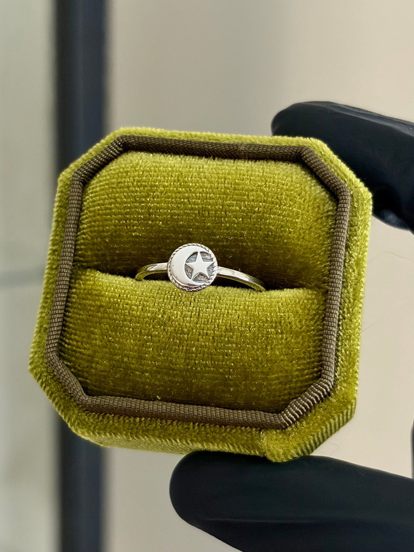 Eira Ring