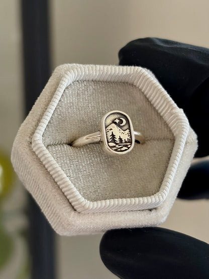 Horizon Line Ring