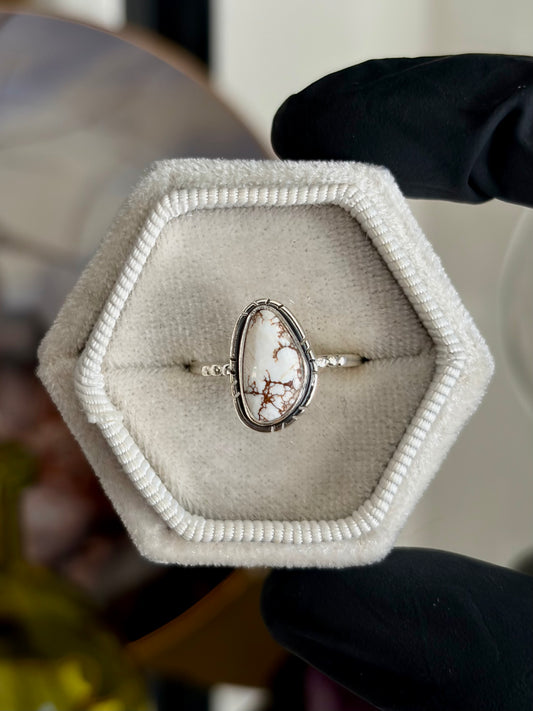Wild Horse Magnesite Ring - Size 8