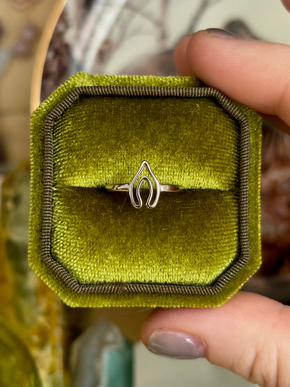 Wishbone Ring
