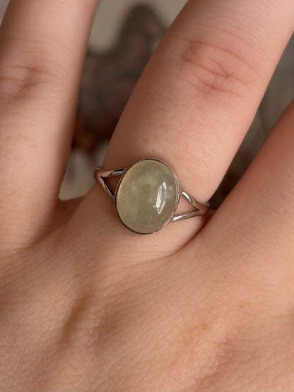 Prehnite Ring - Size 7