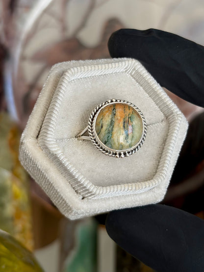 Mariposite Ring - Size 8