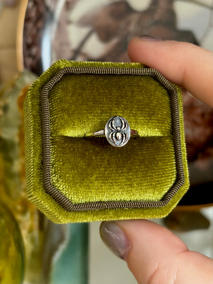 Widow Ring