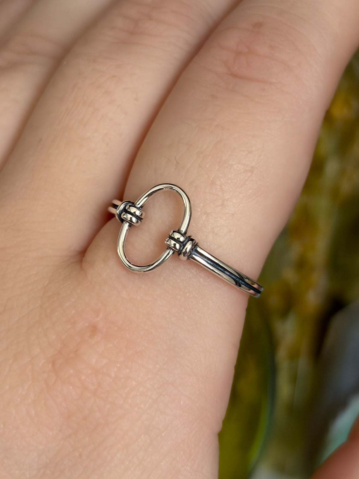Continuum Ring