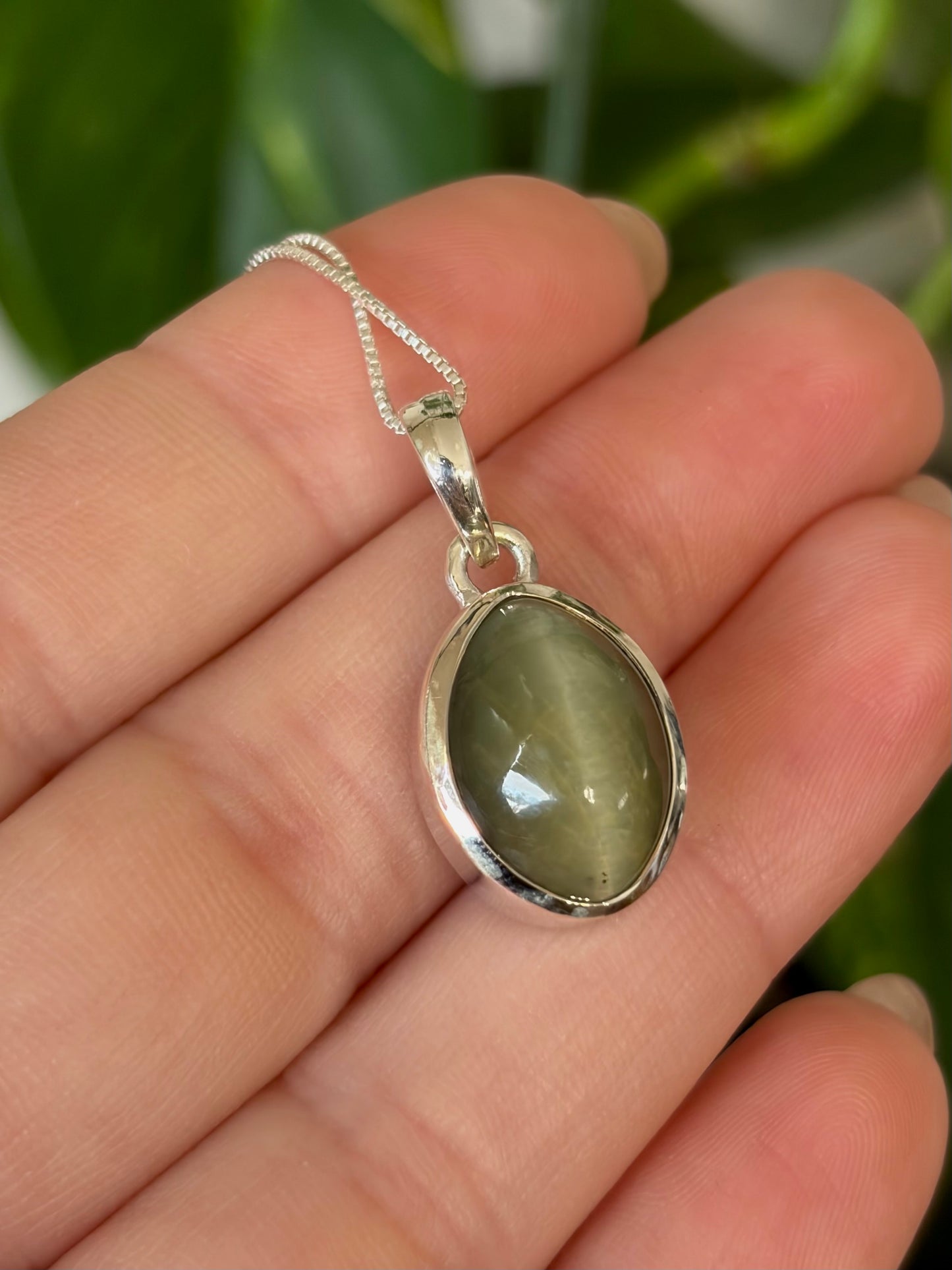 Green Cats Eye Necklace