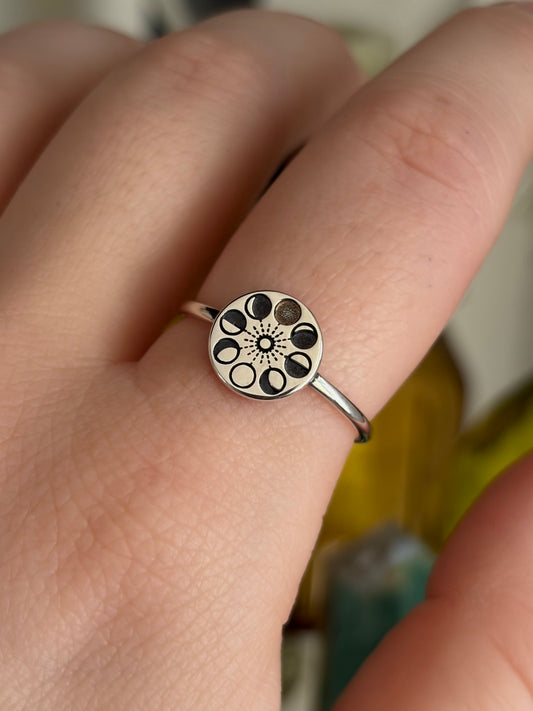 Moondial Ring