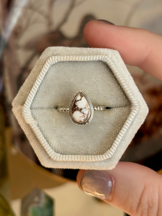 Wild Horse Magnesite Ring - Size 7