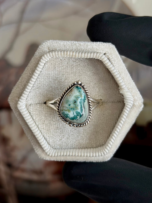 Green Seam Agate Ring - Size 10
