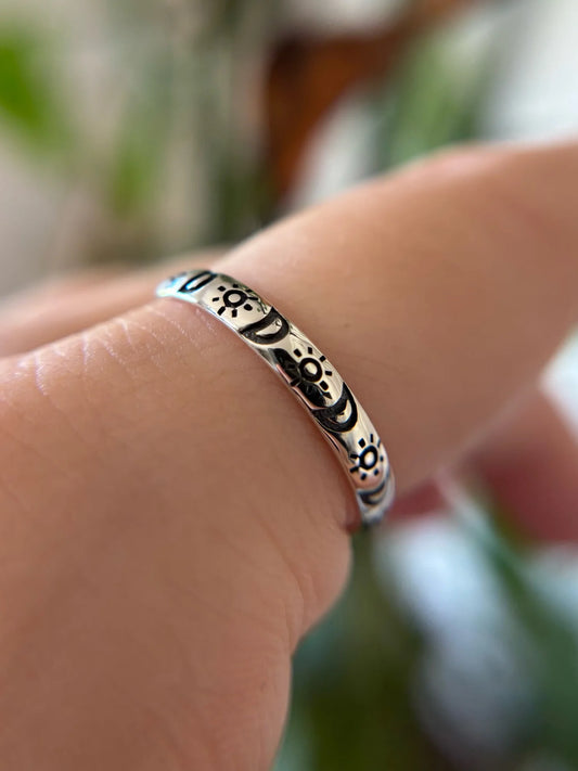 Lunar Flare Ring