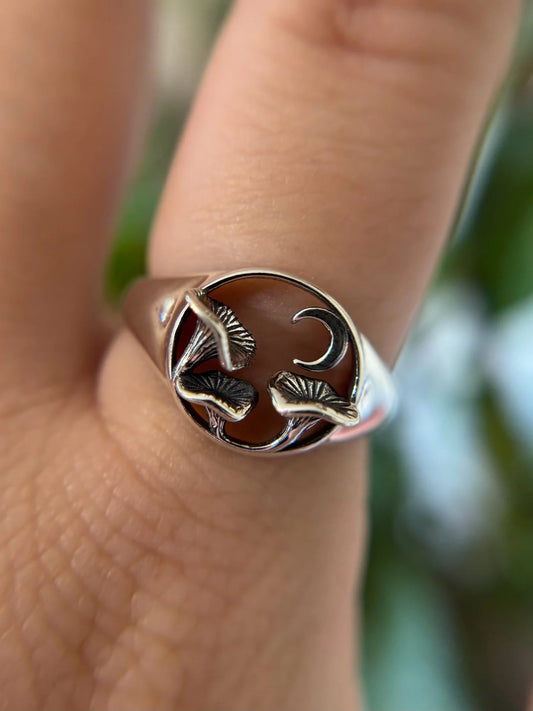 Celestial Chanterelle Ring